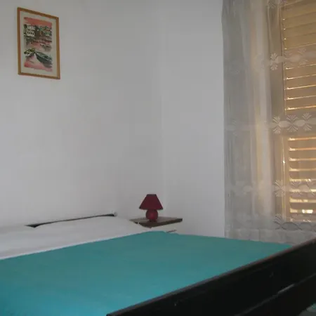 Apartman E And J
