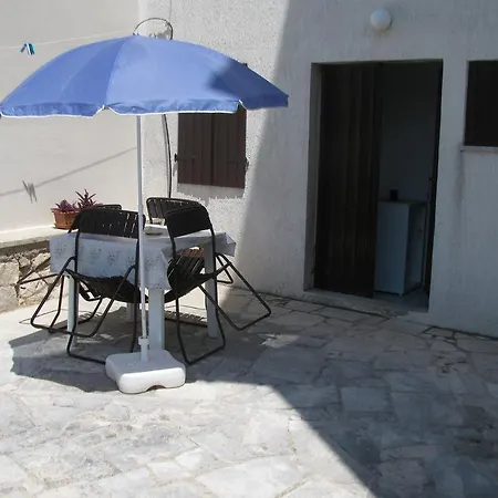 Apartman E And J *